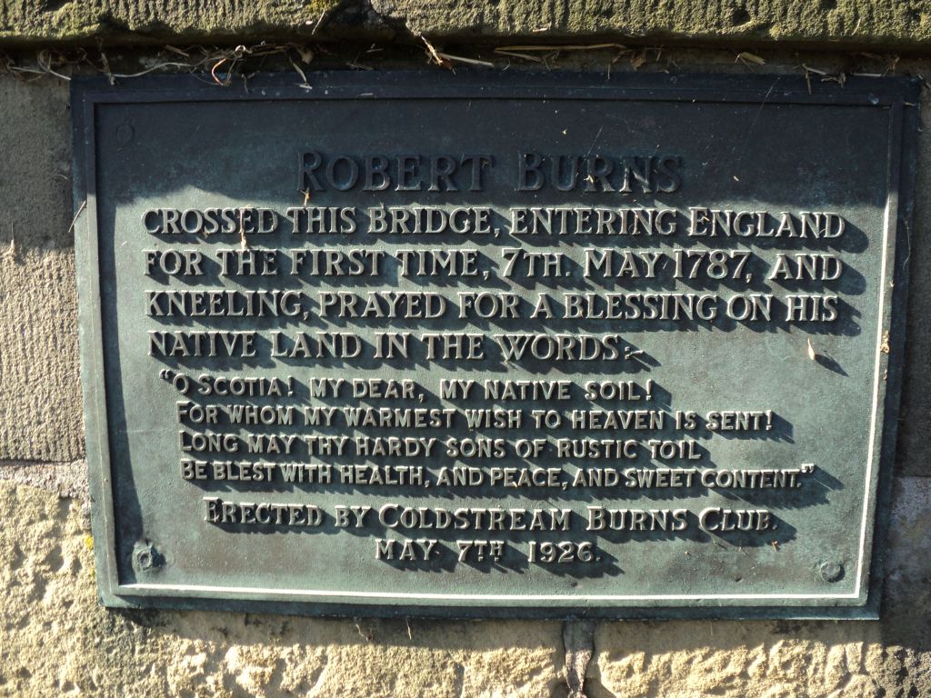 A plaque on the bridge commemorates the 1787 visit of the poet Robert Burns to the Coldstream